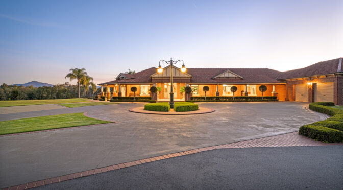 55 Clandeboye Rd, Baranduda Facade Dusk